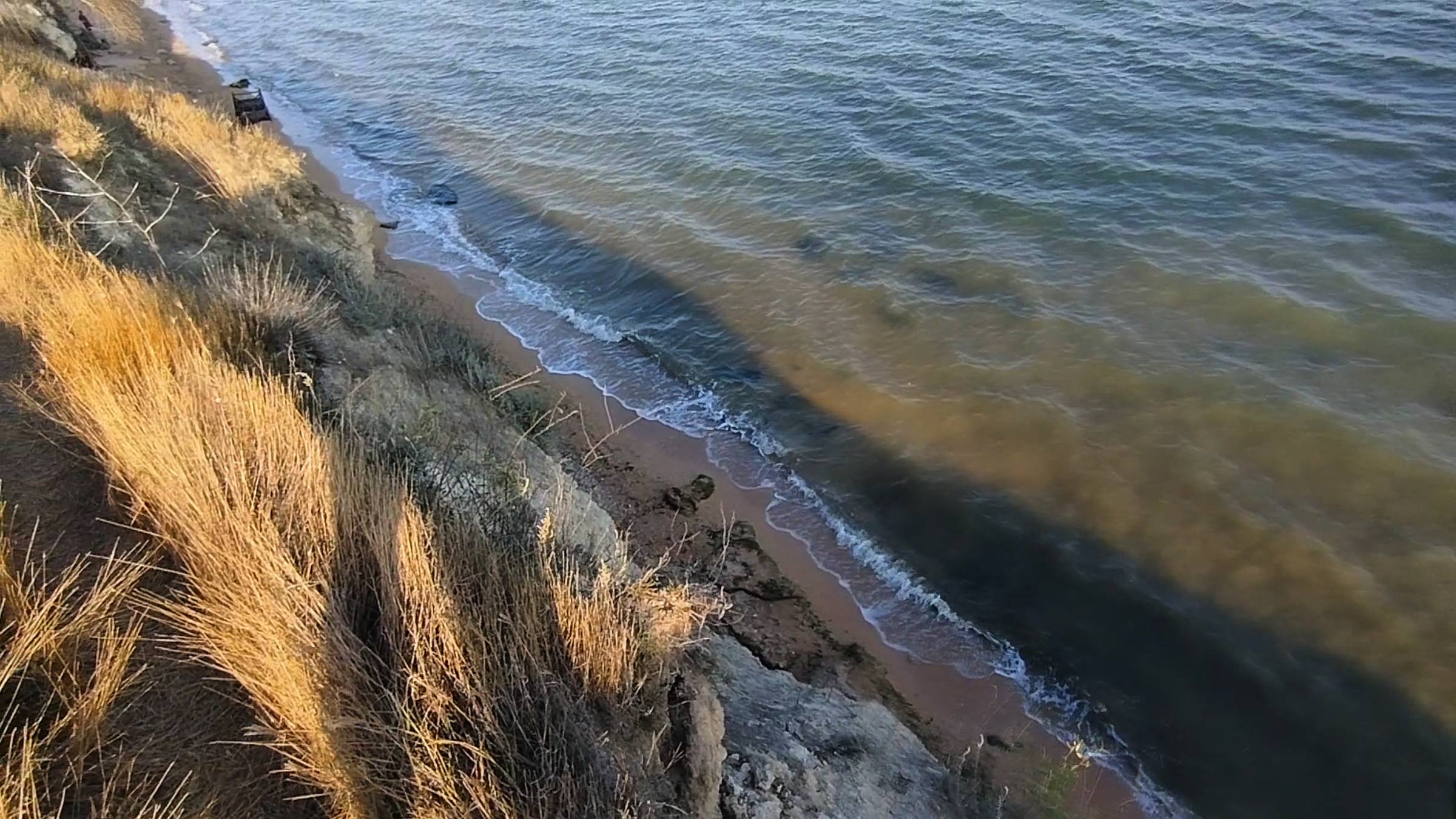 Первый осенний вечер на берегу Керченского пролива смотреть онлайн