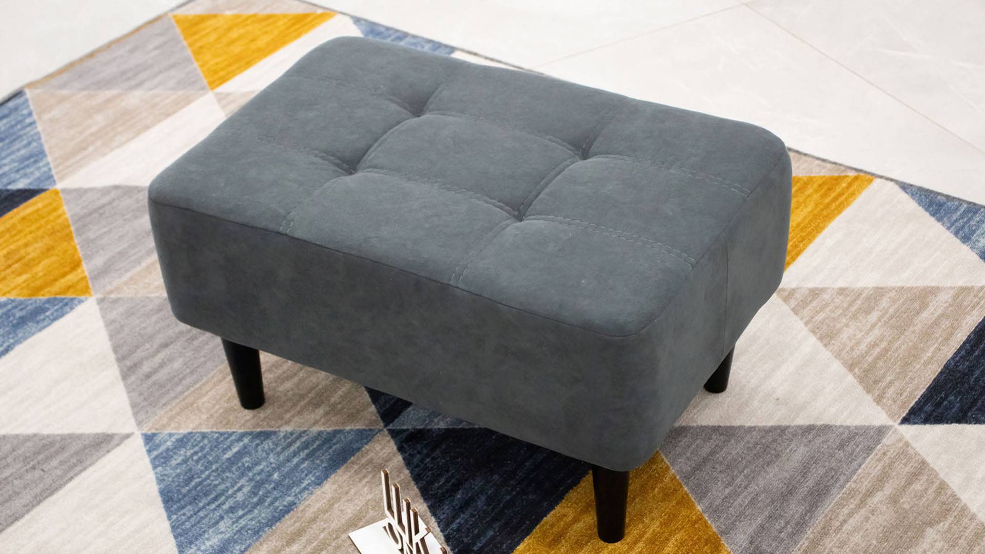 Корк Пуф серый смотреть онлайн