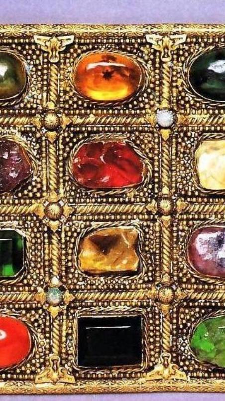 43. Книга Иоанна Богослова гл.21:9-20. Толкование на Апокалипсис. Читает Голубева Екатерина. смотреть онлайн