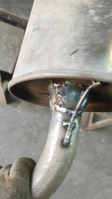 Восстановление трубы глушителя.