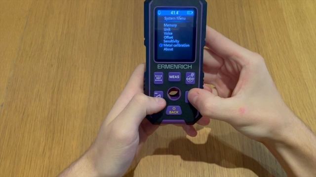 Детектор скрытой проводки Ermenrich Ping SM90 | Ermenrich – видео распаковки смотреть онлайн