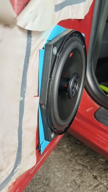 Проставки динамиков в задние двери от Mitsubishi Pajero в двери Hyundai Getz