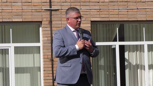 В СмолГУ после официальной части университет вышел на большую «НеЛинейку» — студенческий фестиваль смотреть онлайн