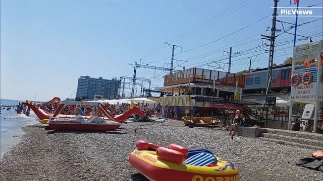 Сочи Лазаревское сегодня 2 сентября 2025. Пляж Бирюза. Море и погода в Лазаревском сейчас смотреть онлайн