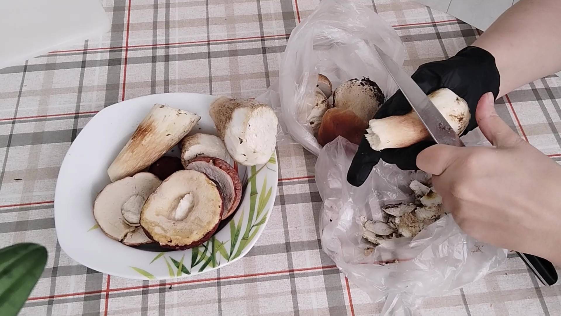 Рисую солнце на снегу