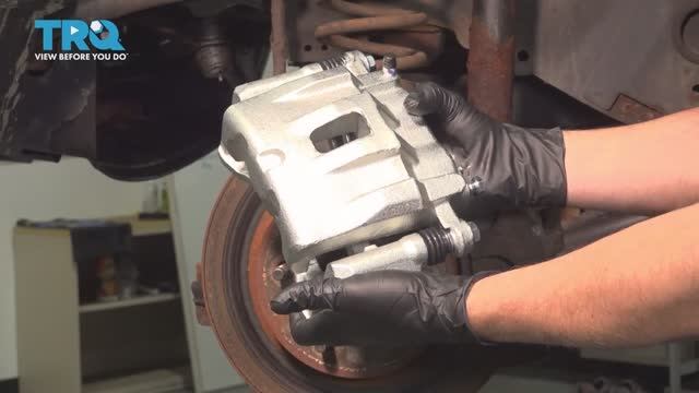 027. Как заменить передние суппорты на Jeep WJ (1999 - 2004)