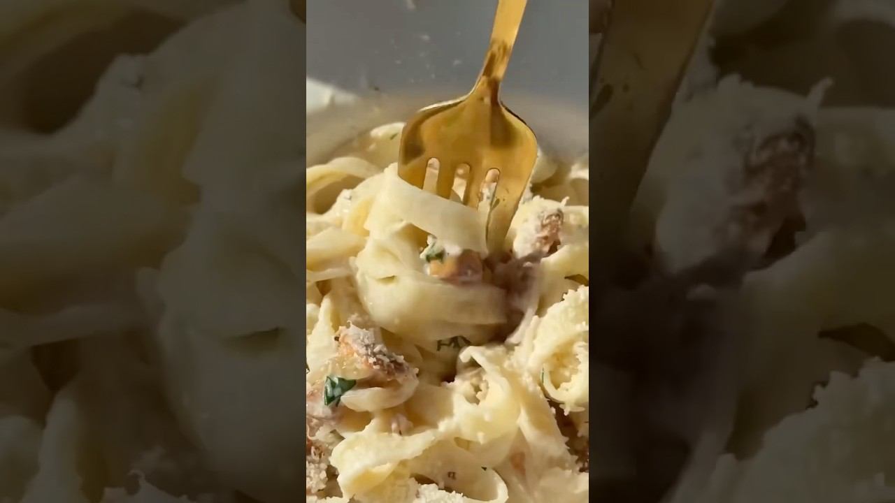 Фетучини с лисичками в сливочном соусе #новыйрецепт #чтоприготовить #рецепт #лисички #сливочныйсоус