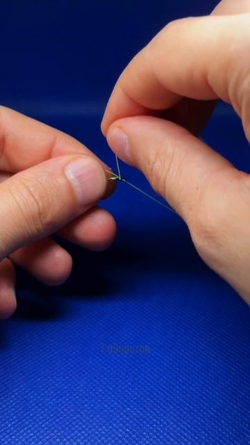 простой способ, как не оставить крючок в воде навсегда #спиннинг #рыболовныйузел #рыбалка