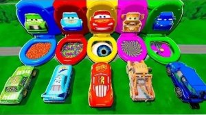 Гигантская лава, Лего, Вентилятор, Туалет, Ямы против огромного и крошечного Молнии Маккуина из PIXA