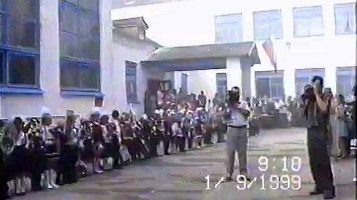 💼Первое сентября 1999 года в школе станицы Бриньковской. Любительское видео.