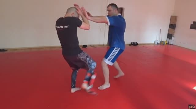 КОВАРНЫЙ ЛОУ кик в ту часть которую не набьешь! смотреть онлайн