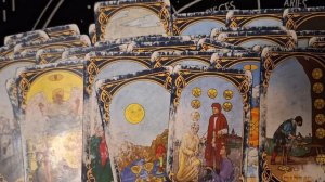 ТАРО РАСКЛАД\ КТО ВСЕ ВРЕМЯ ГЛАЗЕЕТ В ВАШУ СТОРОНУ?!