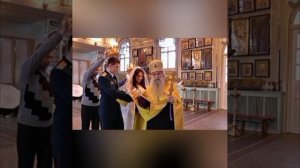 УБЕГАЙТЕ БЕСЫ