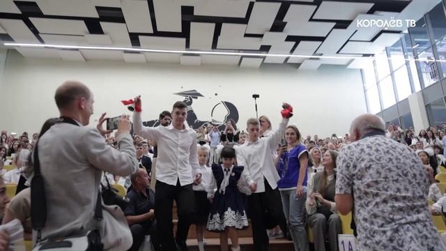 Путь к знаниям: новый корпус школы №1 принял первых учеников смотреть онлайн