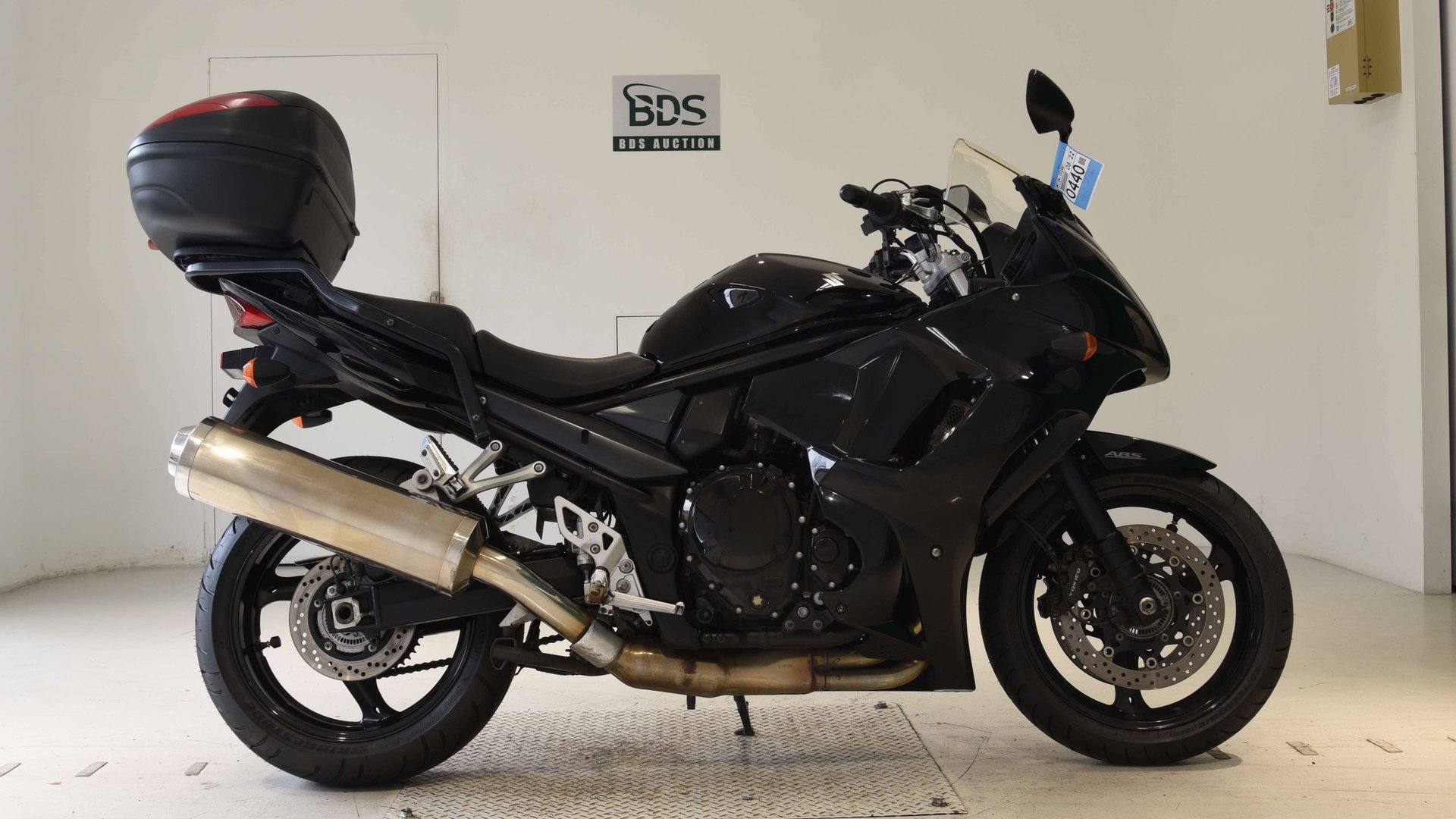 Suzuki BANDIT1250F - GW72A-102461 смотреть онлайн