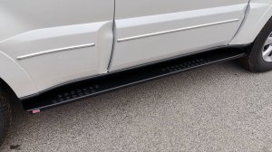 Силовые пороги РИФ на Pajero 4: установка и обзор