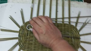 Плетение овального донышка