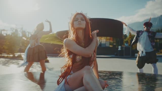 Вечеринка в стиле эпохи Ренессанса / Sunset Vibes: Возрождение