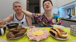 Мукбанг раскрыли главный СЕКРЕТ наших КРЕПКИХ семейных отношений! Болталка и семейный обед в России