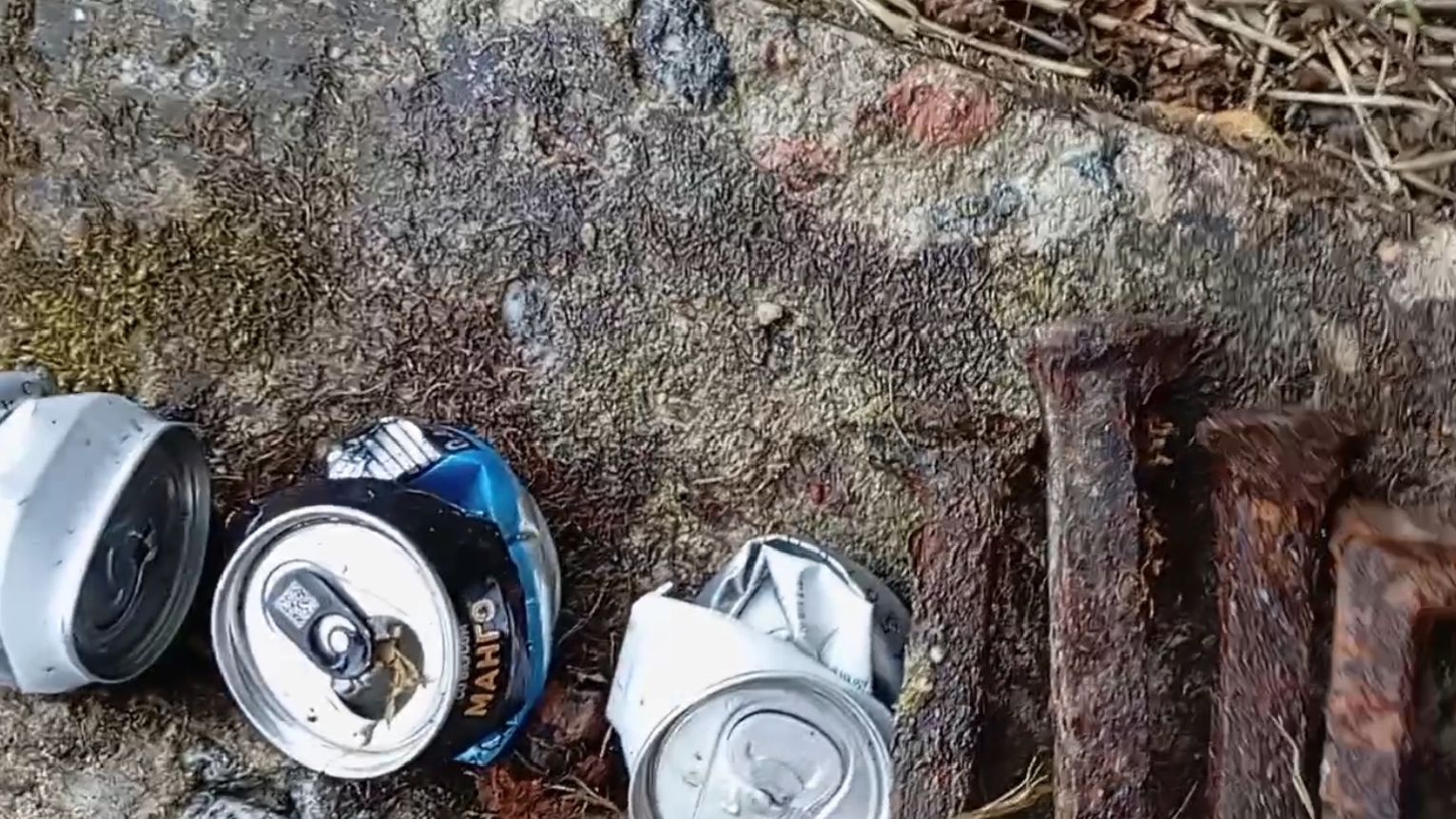 Собираем металл под мостом. смотреть онлайн