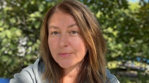 Там где страх места нет любви. Страх это заблокированная энергия. Избавиться от страха легко)