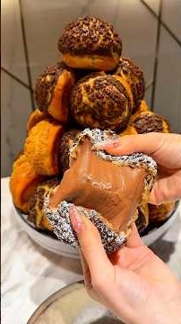 Булочки с кремом .