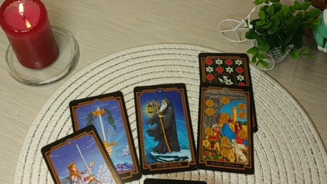 ГДЕ ОН И С КЕМ? гадание онлайн смотреть онлайн