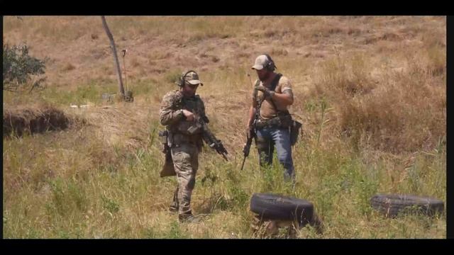 Работа в комнате( СQB) инструктор Счастливый и Кубинец смотреть онлайн