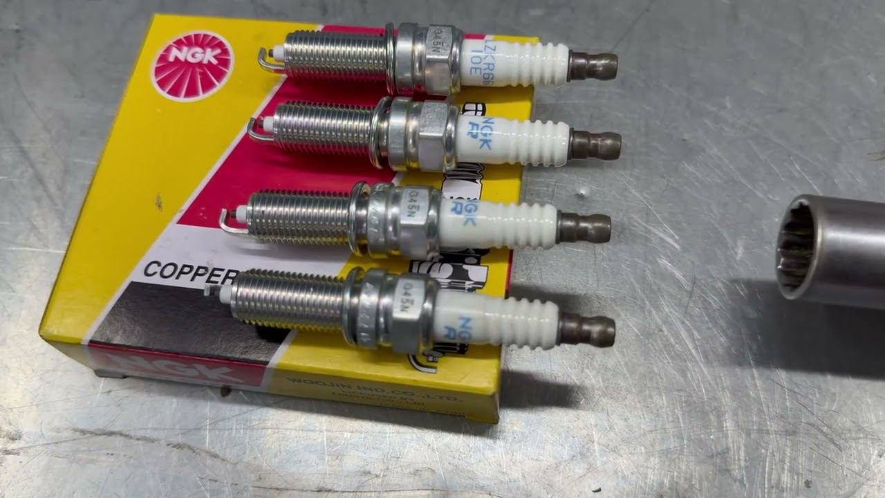 Правильная замена свечей Kia Rio Hyundai Solaris смотреть онлайн