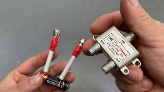 Могут ли батарейки типа АА улавливать все каналы? Секрет антенны своими руками! смотреть онлайн