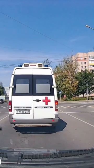 Успеет? 😂 #лодка #мотор #рыбалка #спиннинг #юмор