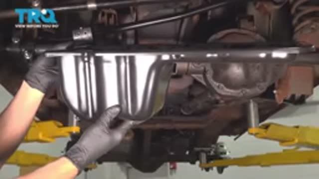 070. Как заменить поддон картера и прокладку двигателя 4.7 на Jeep WJ