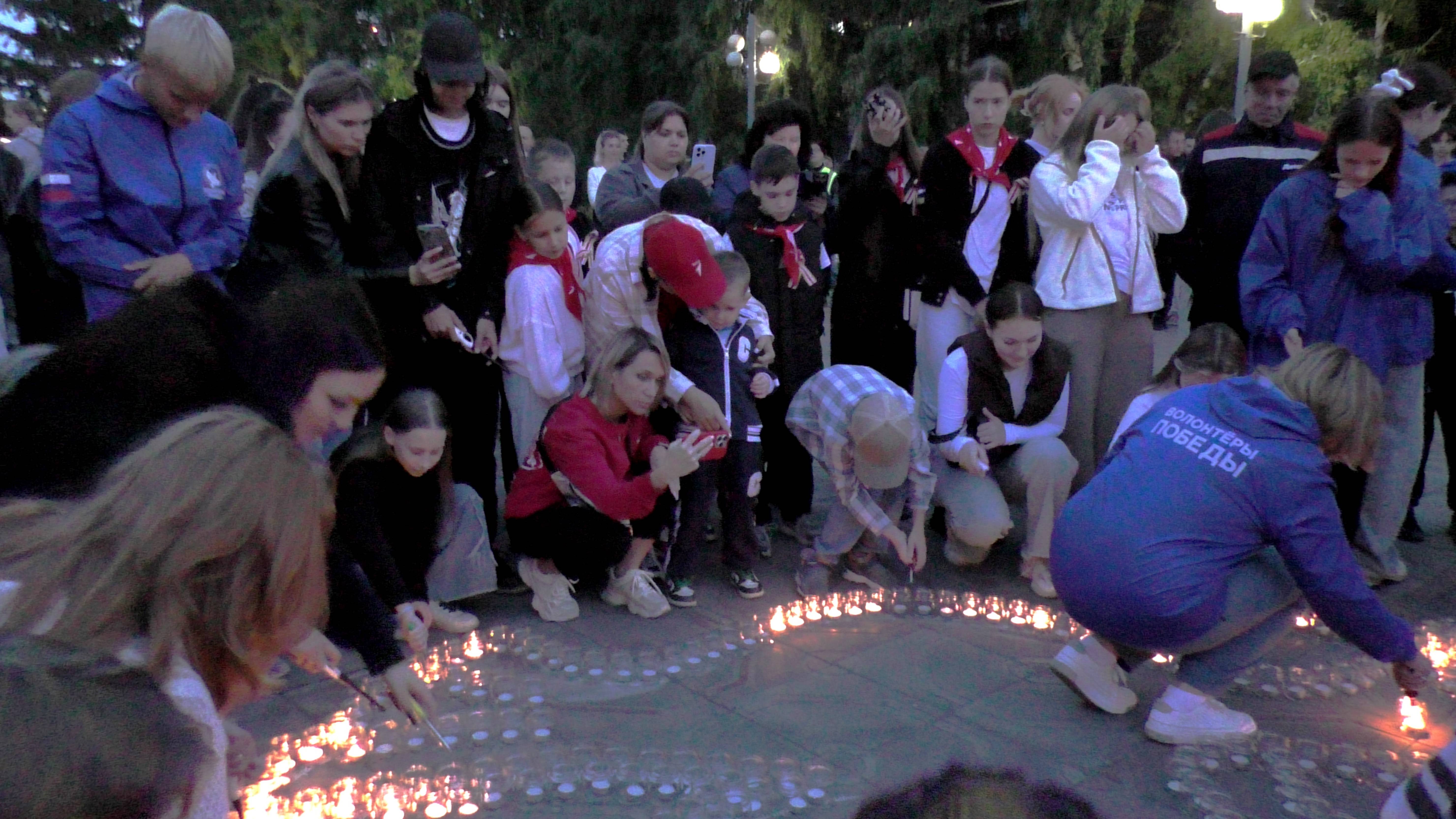 г.Ачинск. Акция ко Дню солидарности в борьбе с терроризмом.Площадь 65-летия Победы.03.09.25г. смотреть онлайн