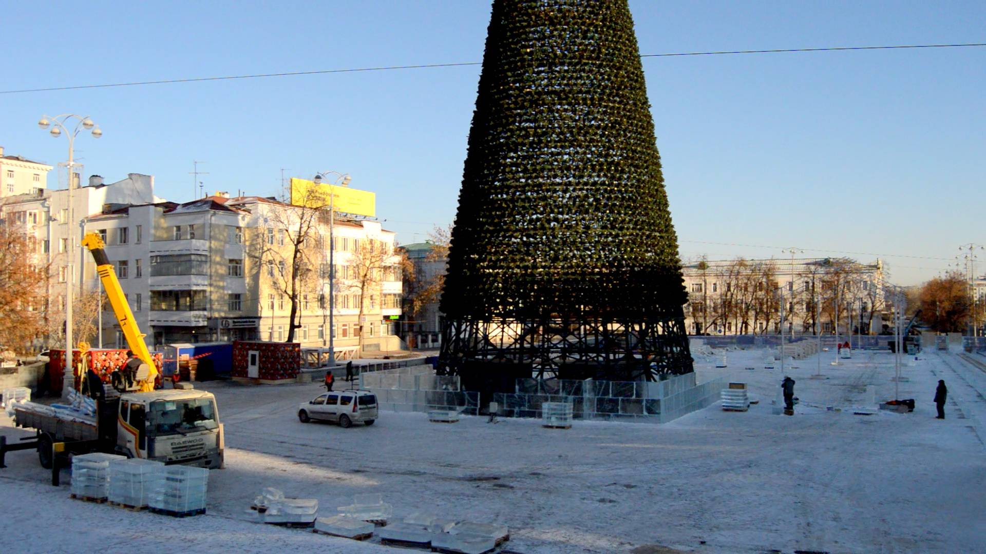 Ёлконус на площади 1905 года (мат 18+) в Екатеринбурге