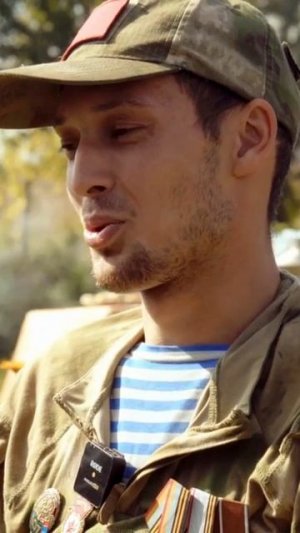 Жена сказала: "Ну что мне тебя к батареи пристегивать что ли?", и с пониманием отпустила на войну