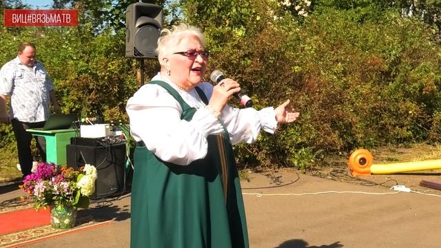 Танцевали всем селом! Зажгли так зажгли! смотреть онлайн