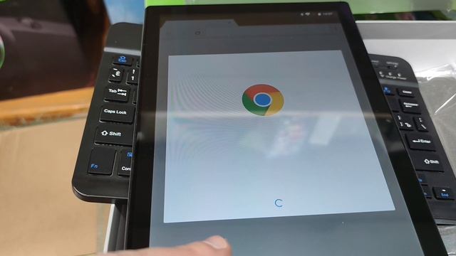 Какой планшет лучше купить ? Планшет 512 Гб + 8 Гб + sim-карта + Чехол-книжка + Камера + Клавиатура смотреть онлайн