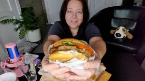 Мукбанг Бургер кинг Ангус 4 сыра, Луковые кольца, Сырные медальоны, Картошка фри, Пирожок