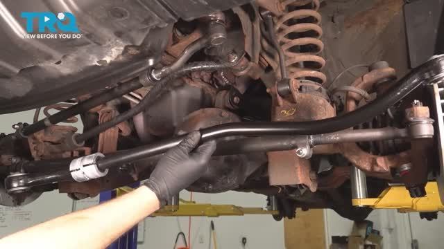 052. Как заменить тягу Панара на Jeep WJ (1999 - 2004)