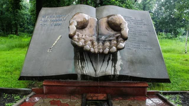 ПАМЯТИ ДЕТЯМ БЕСЛАНА..😔03.09.2004г.😔(М.Михайлов)😔😔 смотреть онлайн