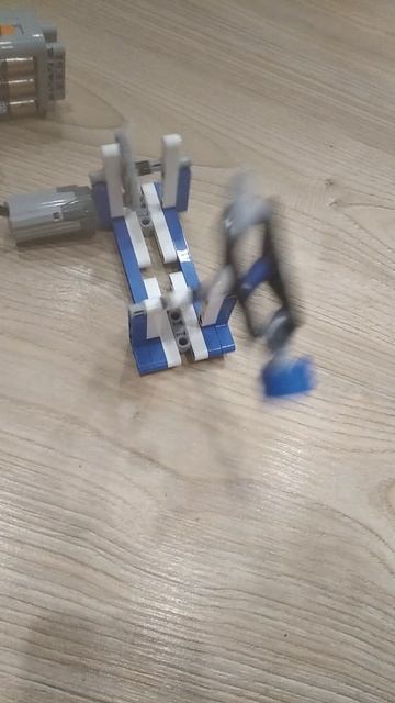 Механиз из конструктора: Кулачковый механизм смотреть онлайн