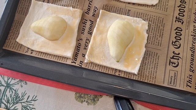 Слойки с грушей. смотреть онлайн