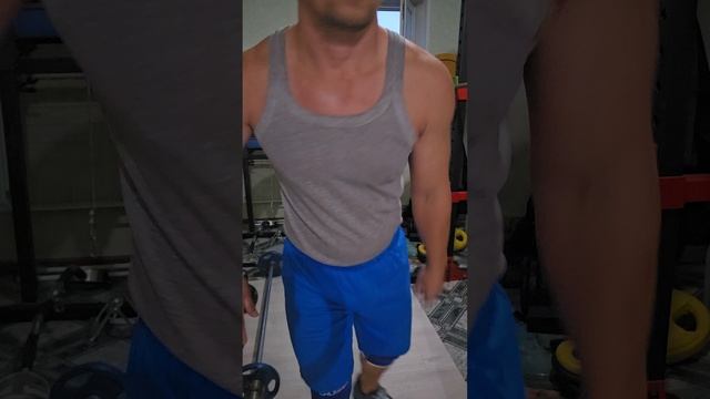 Присед,штанга на спине смотреть онлайн