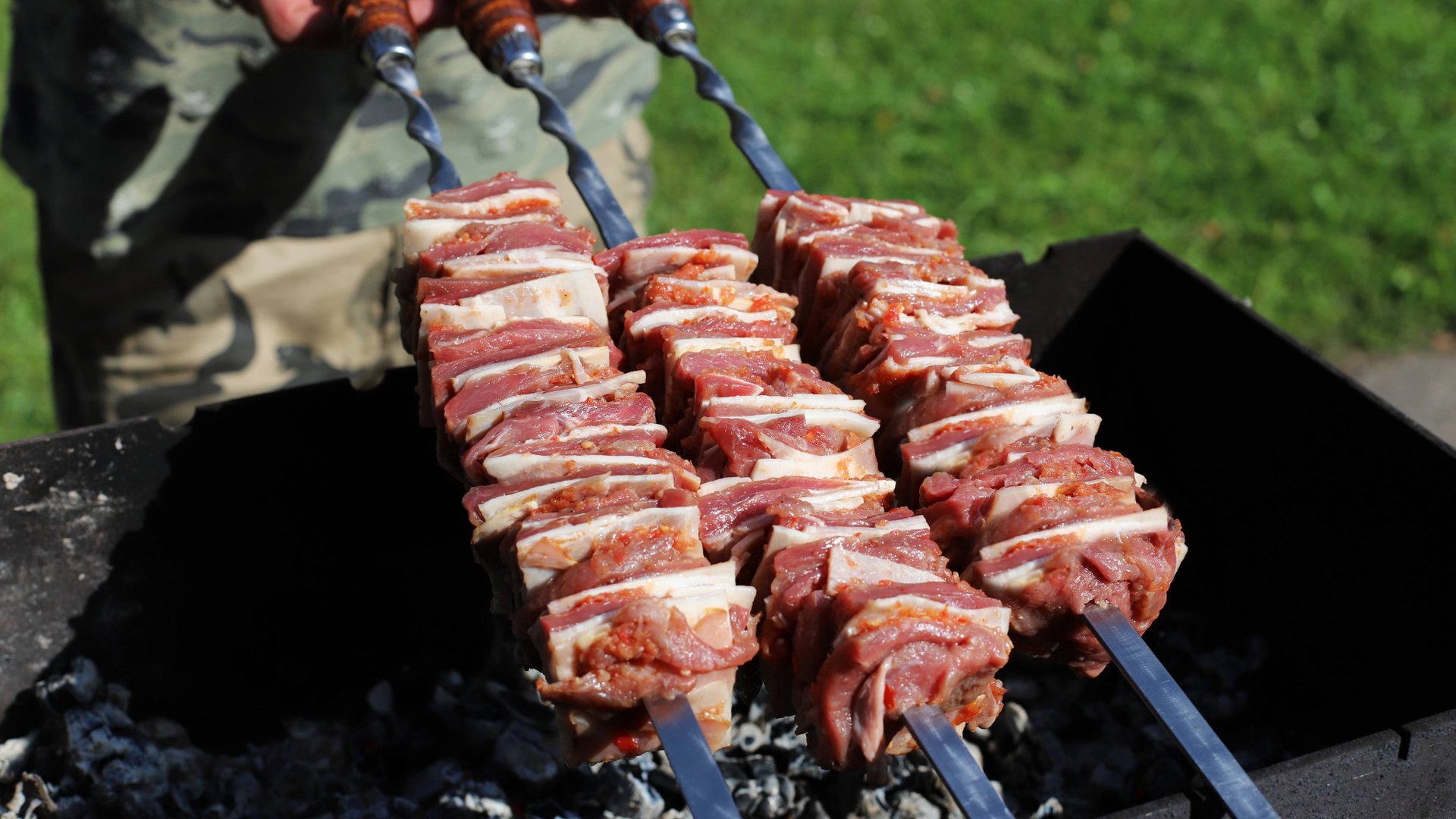 СЕНЯ В ДЕЛЕ