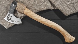 Кованый топор "Сыну от отца", рукоять ясень