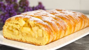 Пеку его сейчас каждый день. Быстро и вкусно. Нежное творожное тесто плюс сочная яблочная начинка