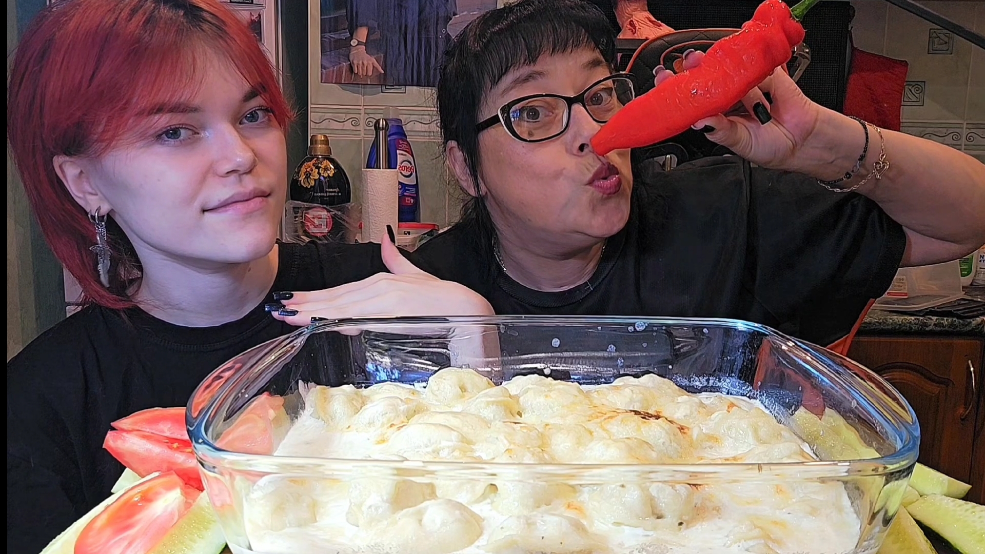 Мукбанг | Пельмени в сливках | Обжор Асмр