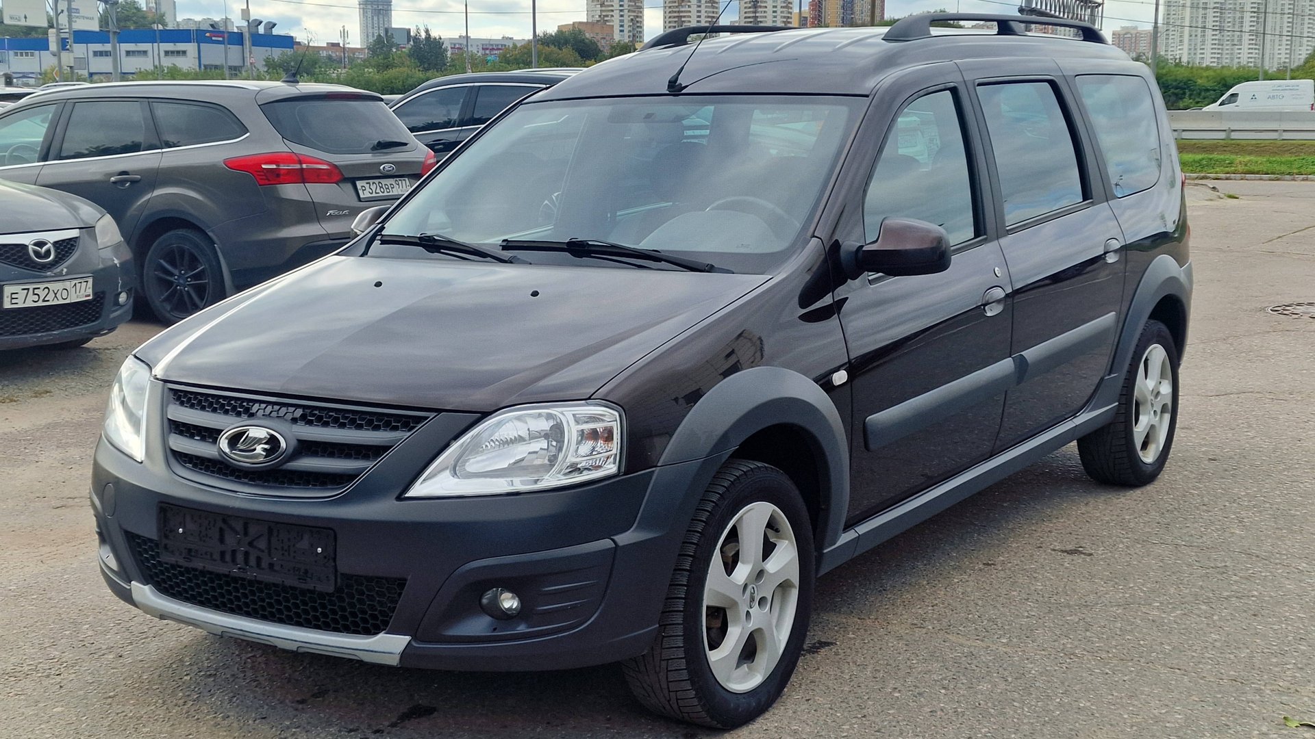 Lada Largus (2020) смотреть онлайн