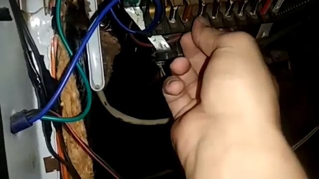 Не горит дальний свет с одной стороны ВАЗ 2106 смотреть онлайн