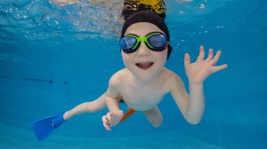 Подводная видеосъемка в детском бассейне АКВАЗАВРИК